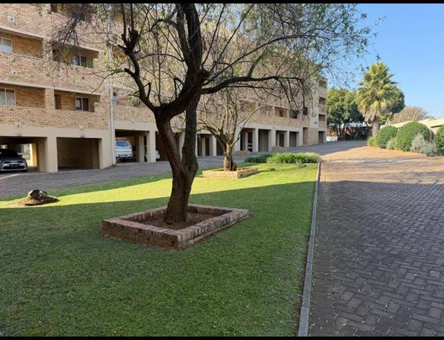 2 BEDROOM APARTMENT FOR SALE IN WILRO PARK